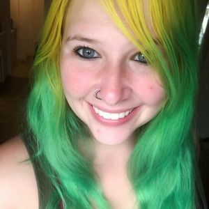 Meet your Posher, Ashley